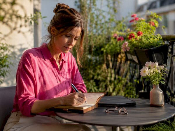 Professional planning productivity strategies at desk